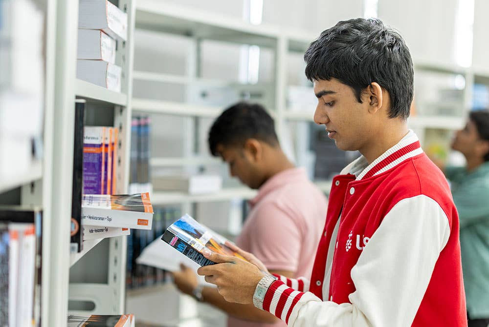 Check out our exciting range of courses from Business, Engineering, IT, Science and Foundation Studies.